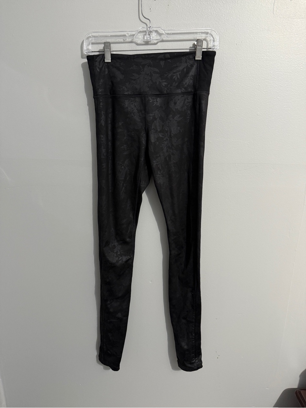 Athleta Leggings Womens Small Floral Leaves Embossed Powervita Garden Stirrup